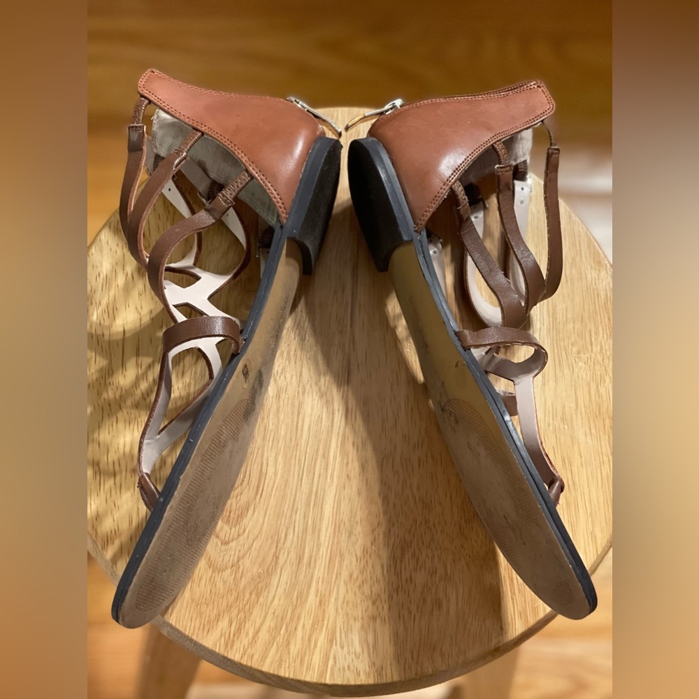 Vince Camuto Saddle/Dark Brown VO-EBI 7M Gently Used